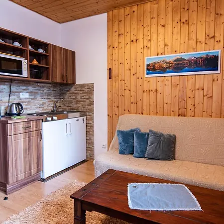 Pri Zvonici, Dlha 149 Ubytování v soukromí