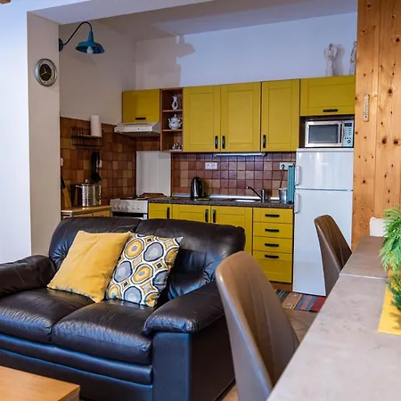 Pri Zvonici, Dlha 149