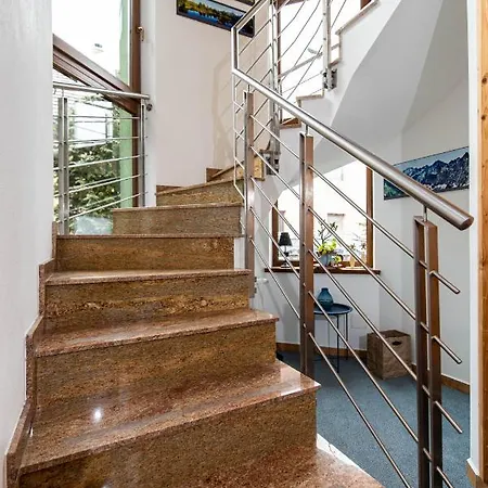 Pri Zvonici, Dlhá 149 Habitación en casa particular *