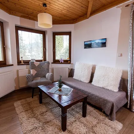 Pri Zvonici, Dlhá 149 Habitación en casa particular *