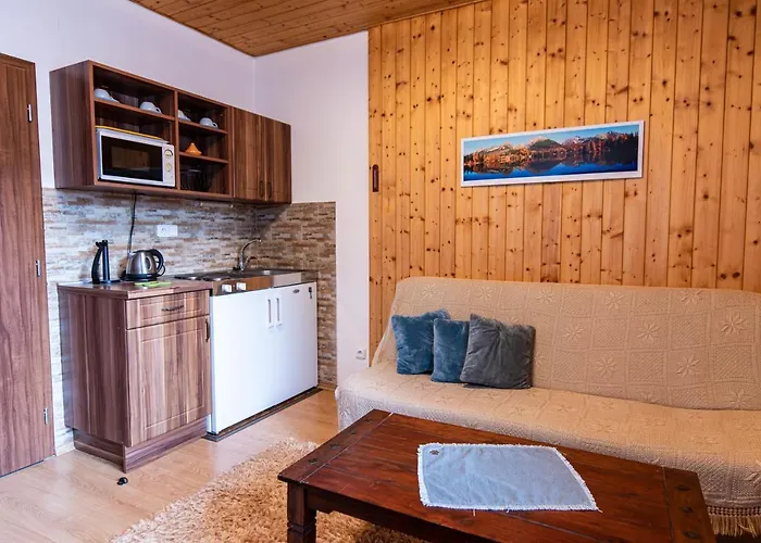 Pri Zvonici, Dlha 149 Rum i privatbostad