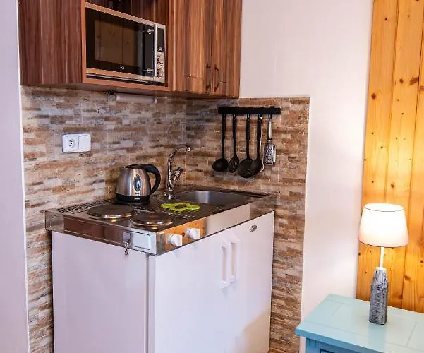 Rum i privatbostad Pri Zvonici, Dlha 149 *