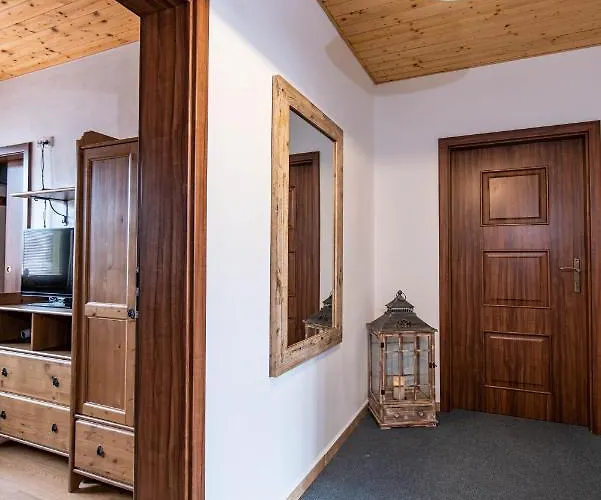 Pri Zvonici, Dlha 149 *