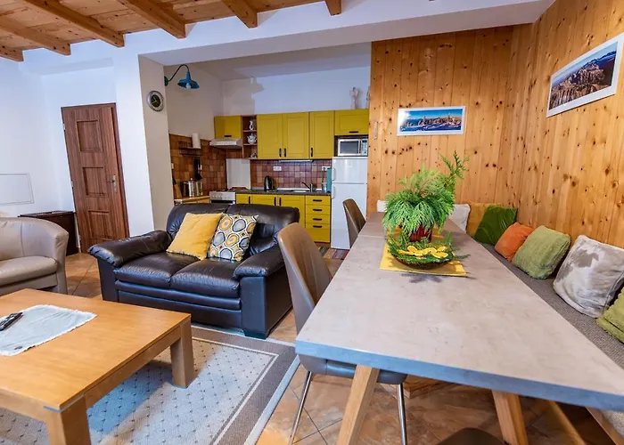 Rum i privatbostad Pri Zvonici, Dlha 149 Liptovský Mikuláš