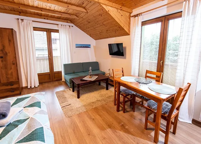 Pri Zvonici, Dlha 149 Rum i privatbostad