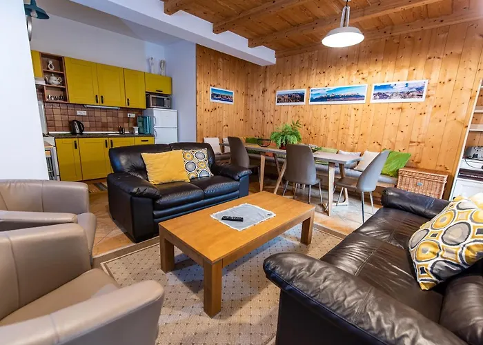 Pri Zvonici, Dlha 149 * Liptovský Mikuláš