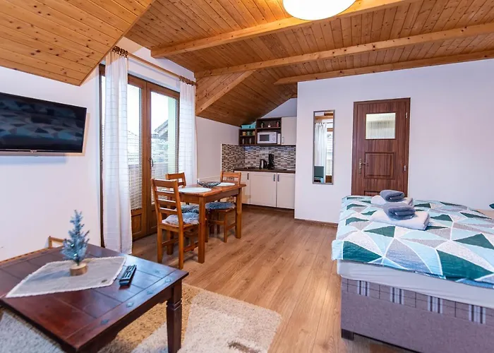 Pri Zvonici, Dlha 149 * Liptovský Mikuláš