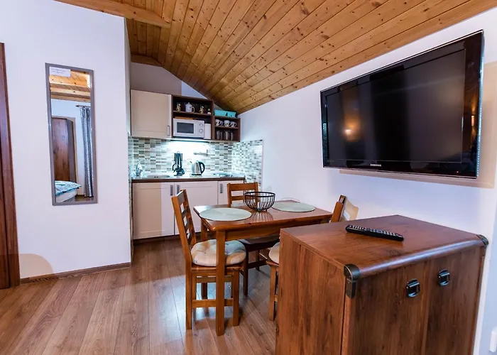 Pri Zvonici, Dlha 149 *